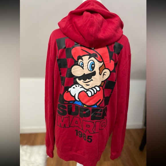 Super Mario Red Hoodie NEW - Picture 4 of 6